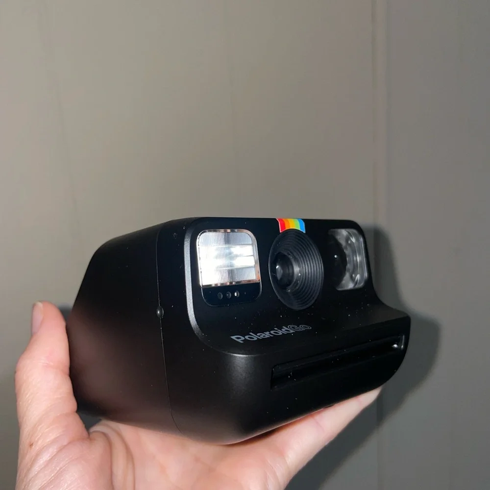 Polaroid Go Camera - Black with Rainbow Accent